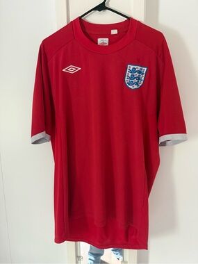 England Football Red Umbro Jersey 2010 Size Large